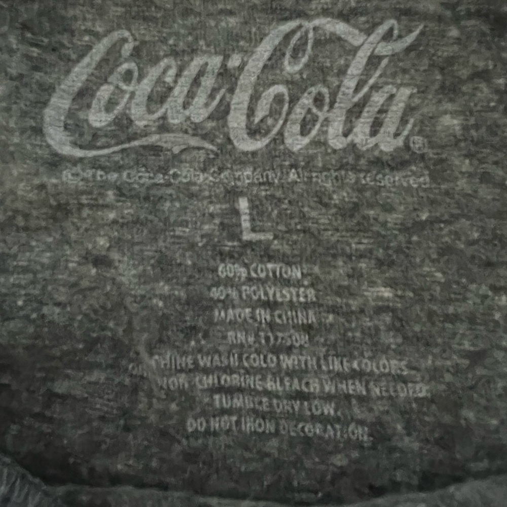 Coca Cola - lounging Santa tshirt - Picture 6 of 8